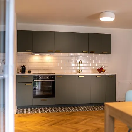 Fil Apartment *